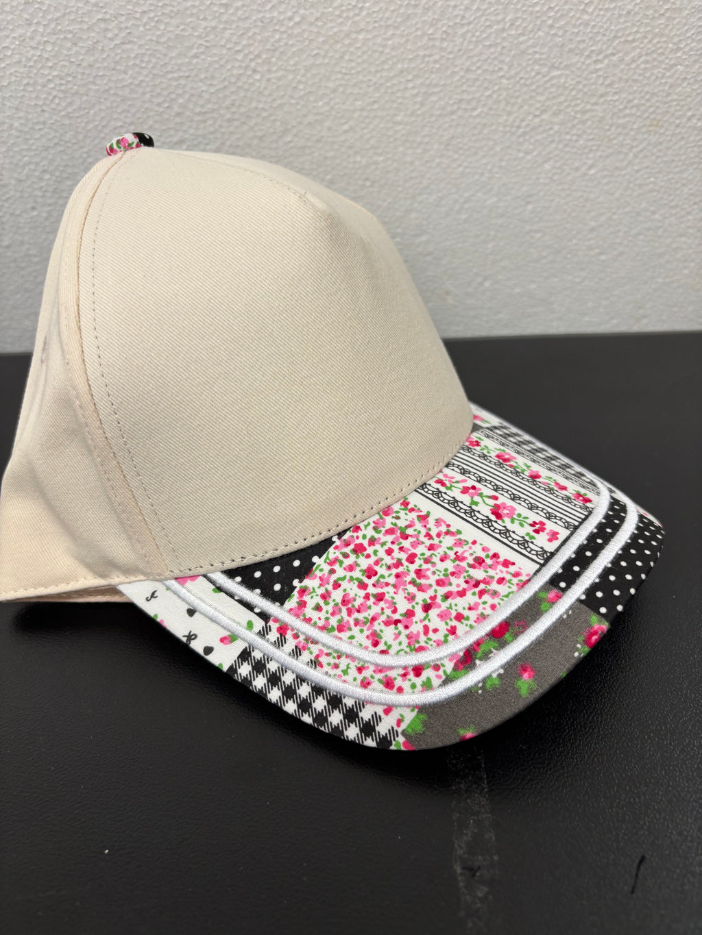 Ladies hat - Floral Quilt Block Patterns - three colors